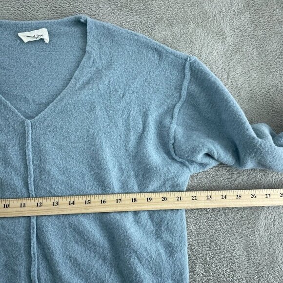 Wilfred Free Womens V-Neck Sweater M Blue Nylon 4758 - Picture 7 of 9